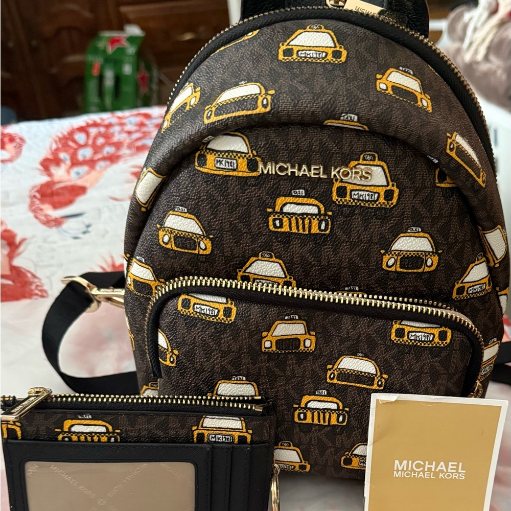 Michael Kors Brown Backpack with Yellow Taxi Print - Picture 5 of 6
